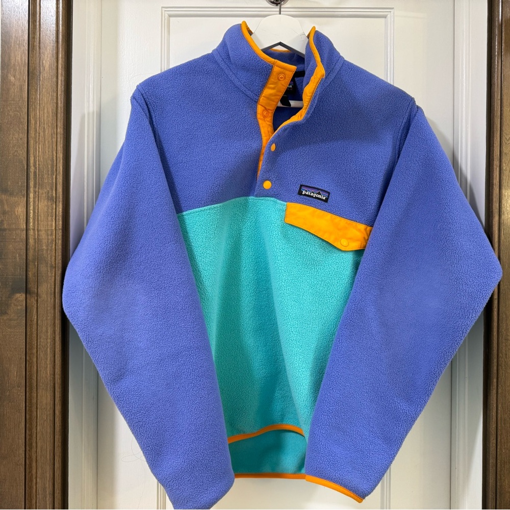 Patagonia Blue and Teal Fleece Pullover Snap On